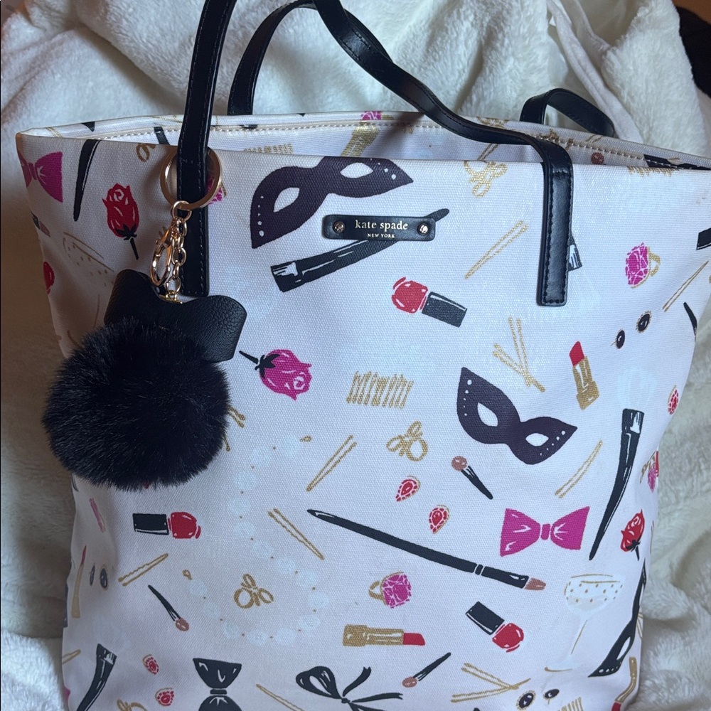 Kate Spade Cream and Black Graphic Tote